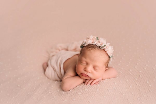 baby sleeping during Huntingdon newborn photography session
