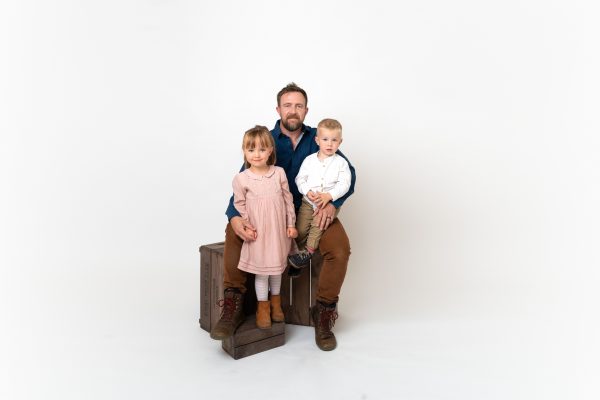 dad posing with children in Huntingdon family photography session