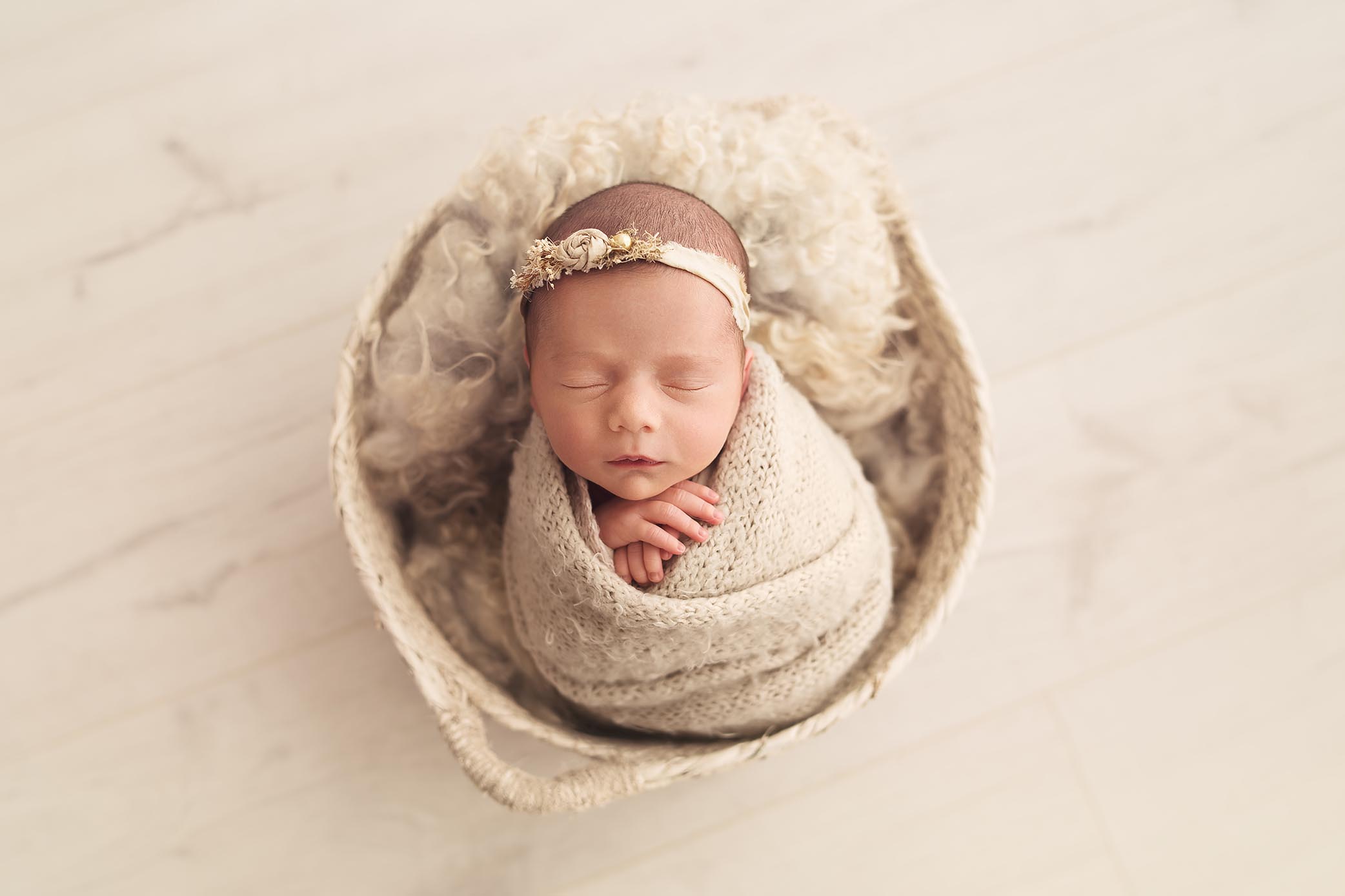 newborn mini session huntingdon